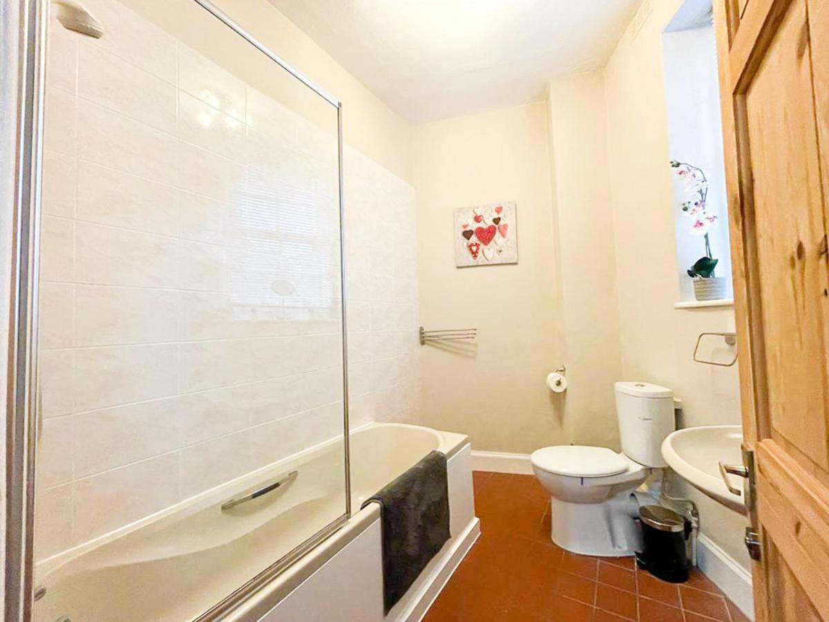 Quaint & Peaceful 1 Bed Central Mews Apt, West End Единбург Екстериор снимка